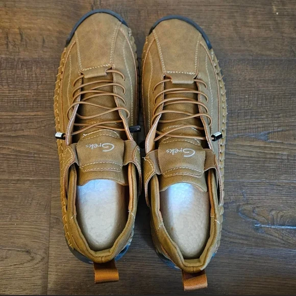 Men’s Tan Slip-On Loafers with Elastic Lacing - Picture 3 of 4